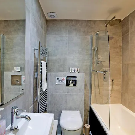 Apartment Modern Stylish Spacious 1br Duplex *