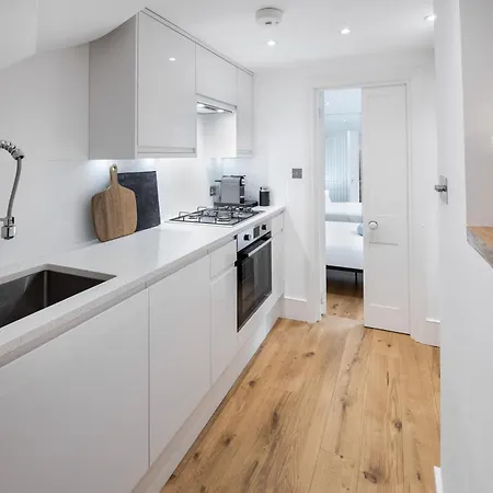 West Kensington-stylish 2 Beds * London