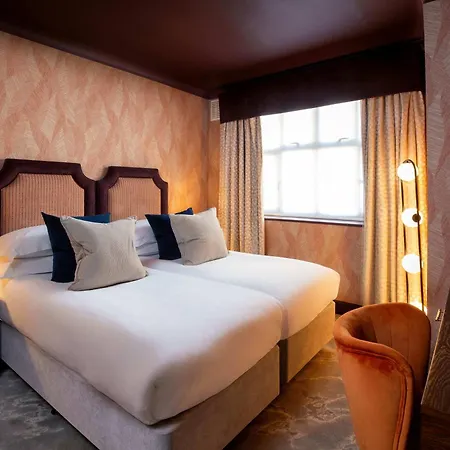 Hotel The Capital Hotel, & Townhouse 5*