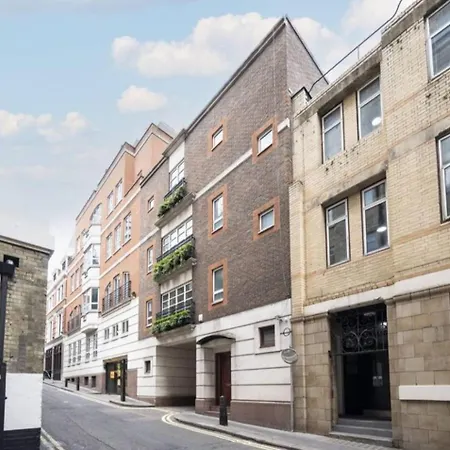Carlton Court - Mayfair