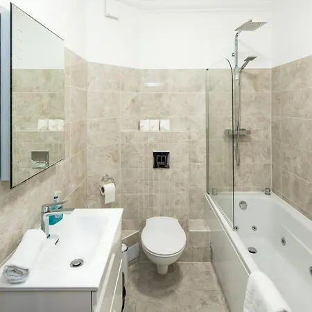 Elegant 1br Near * London