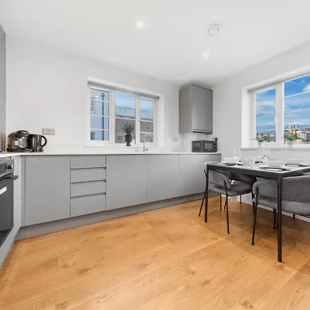 公寓 Stylish Nine Elms Vauxhall 1 Bedroom *