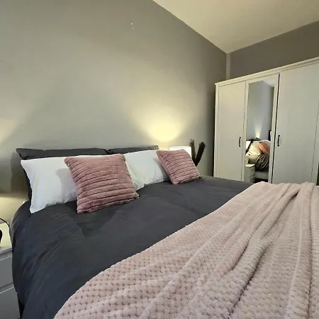 Apartment 2br Gem Stylish & Spacious Kings Cross Flat London