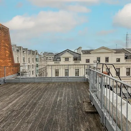 2 Bd Soho Luxury Living-high Ceilings Huge Terrace London