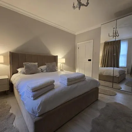 Apartment 2bd Westminster Charming Nest *