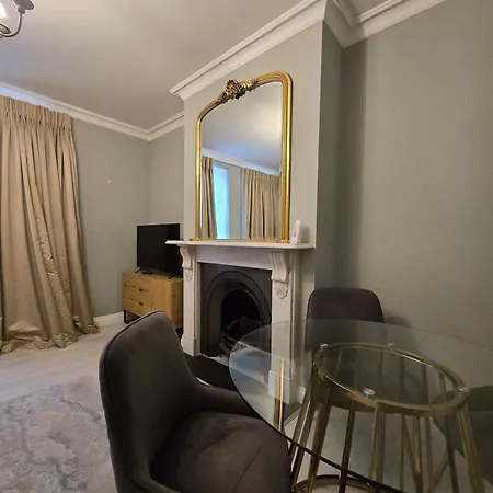2bd Westminster Charming Nest * London