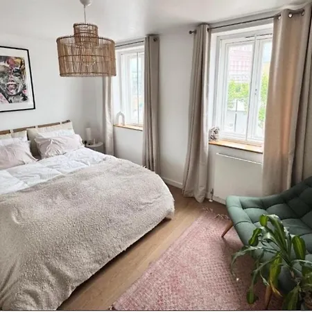 5 Min Walk To Oxford Street Apartment *