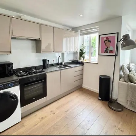 Apartment 5 Min Walk To Oxford Street London