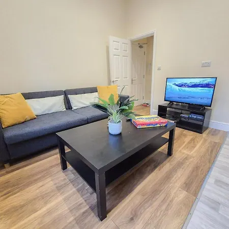 Cosy 2-bedroom Flat With Free Wi-fi In Shepherds Bush Near Westfield *