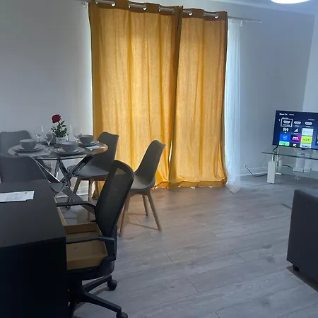 Apartment 2 Bed Flat Close To New Cross Gate, Se14