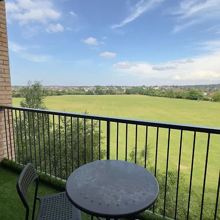 Apartment 2 Bed Near Brent Cross