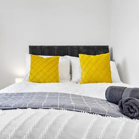 Apartment Bright 4br 2ba Gem In Wembley - Sleeps 8 Harrow