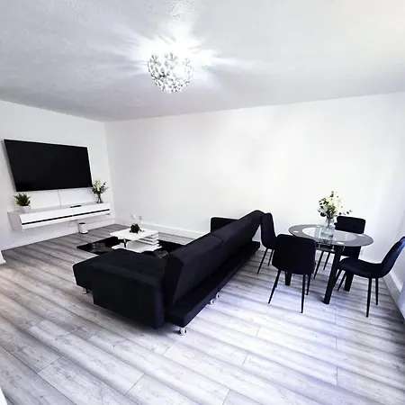 Kas Cosy 2 Bedroom In With Great Transportation Links *