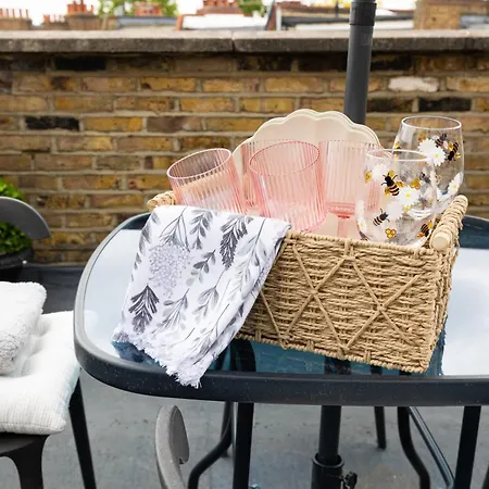 Apartment Floor 1br With Balcony, Earls Court 2mins To Tube *