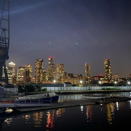 Luxury Canary Wharf O2 Arena Greenwich Aircon Sleeps6 E14 Villa