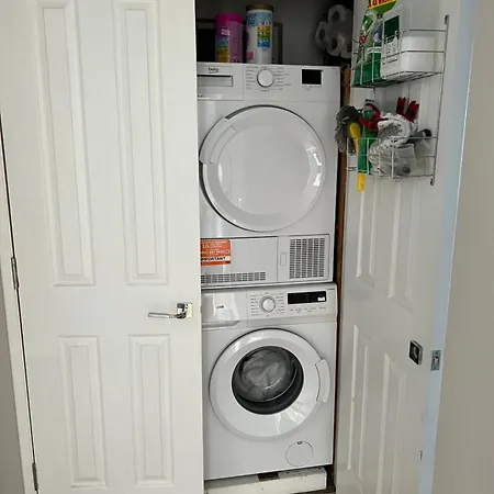 Homestay Comfortable In A Luxurious With Parking In Blackheath