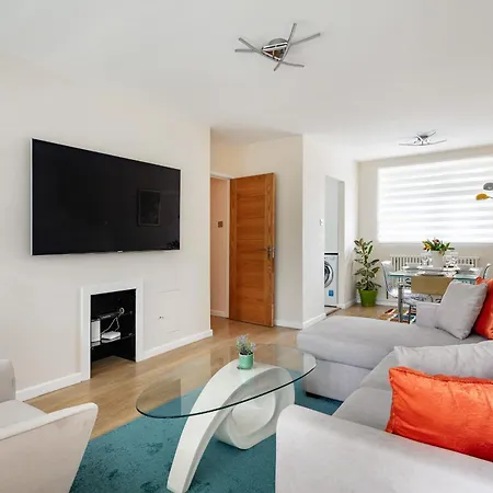 2bdr Steps To Battersea Park * London
