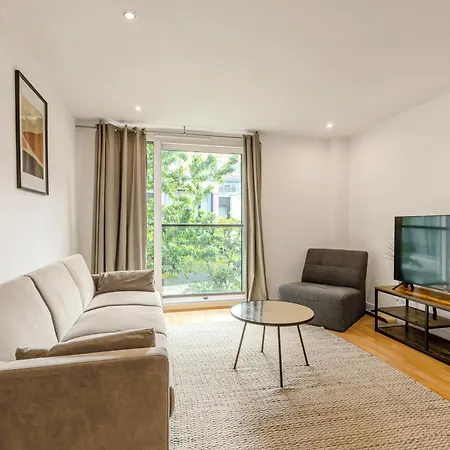 Apartment Amazing 1br Flat 8 Mins To Barbican Station