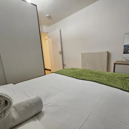 Homestay Modern - Whitechapel London