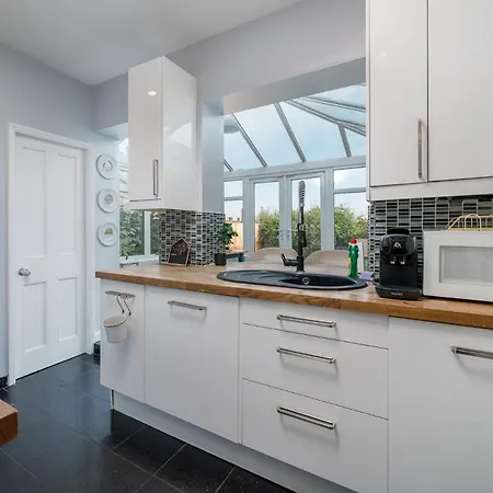 Luxury House Near River Thames Garden House Parking 6 Guests Apartamento
