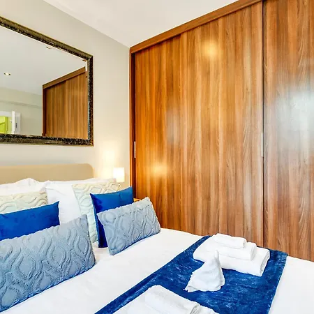 Apartment Modern In London
