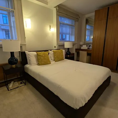 The Den At Dunraven Apartment *