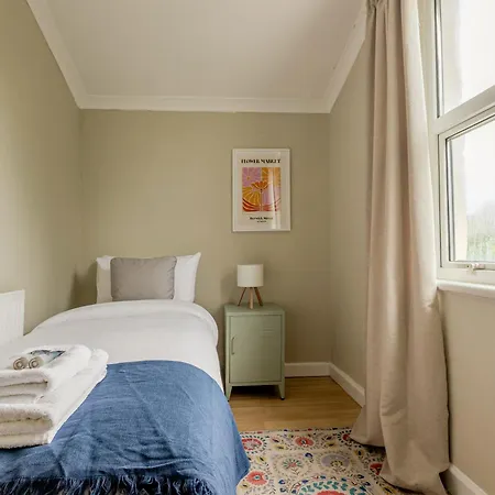 Stylish 3br Forest Gate With Garden * London