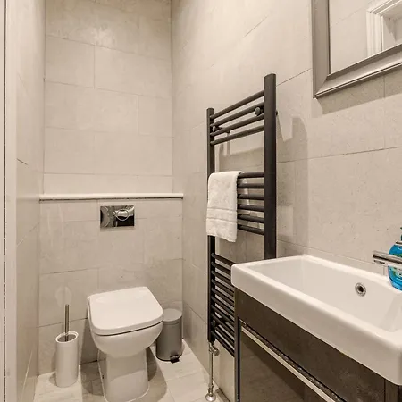Apartment Stylish 3br Forest Gate With Garden