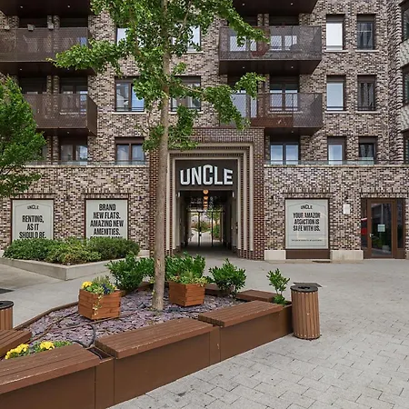Roomspace Serviced -oasis Way *