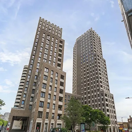Roomspace Serviced -oasis Way