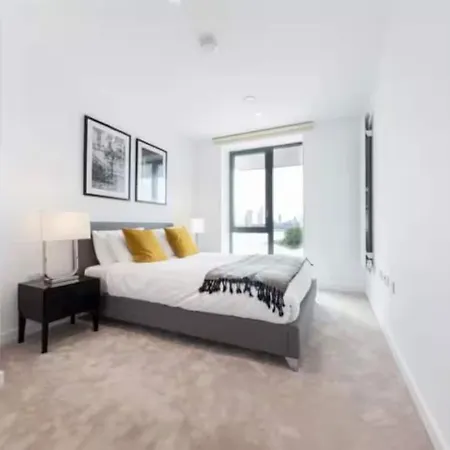 Stunning Cosy With Pool & By Apartamento Londres