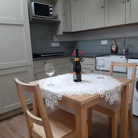 Cosy 1 Bedroom In A Quiet Area Apartamento *