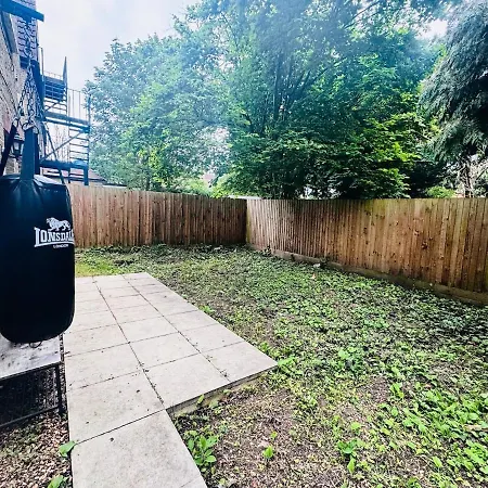 Apartment Luxury Furnished 2-king Sizes Bedroom Flat South Norwood