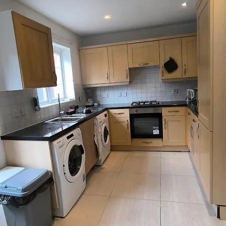 Lejlighed Fully Equipped Parkside 5min From Colliers Wood Station R4 *