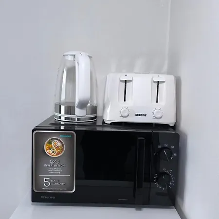 Apartment Fully Equipped Parkside 5min From Colliers Wood Station R4