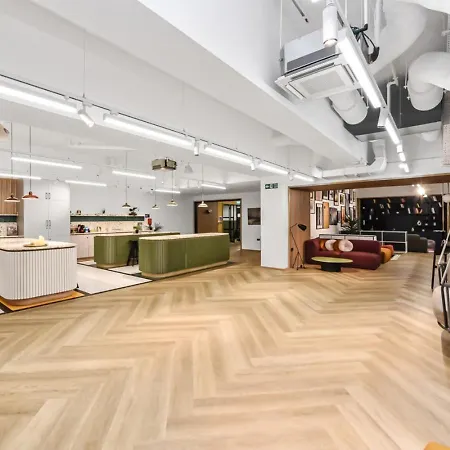 Apartment Luxury 2br Flat With Gym, Games Room, Cinema & Parking In Chiswick Kew