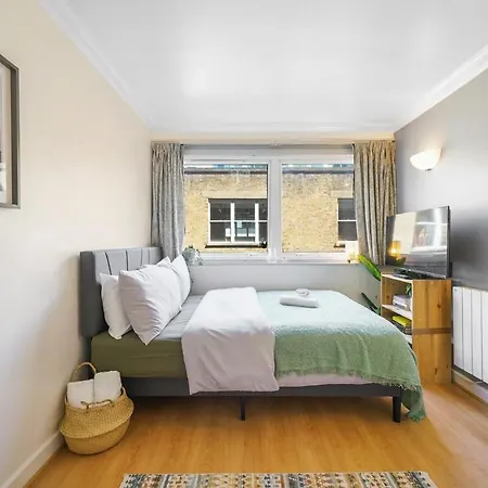 Apartment Modern In Fitzrovia By Keyhol Short Let London