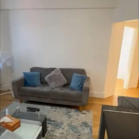 Apartment 2 Bedrooms Flat In