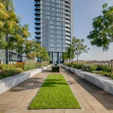 Apartment Exclusive Waterfront Spacious Two Bedroom - 606 London