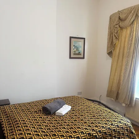Apartment Charming With 2 Bedrooms London