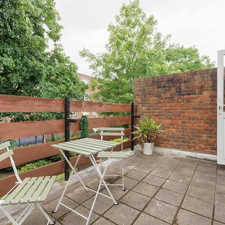 Bright 1br Flat By Brixton, With Parking And Balcony * Londres
