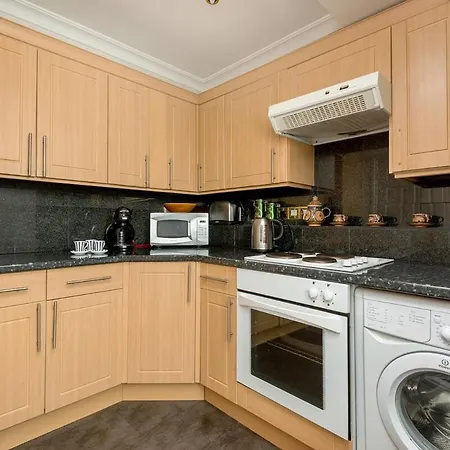 Apartment Prime Location - Bright Peaceful 3br Duplex Flat London
