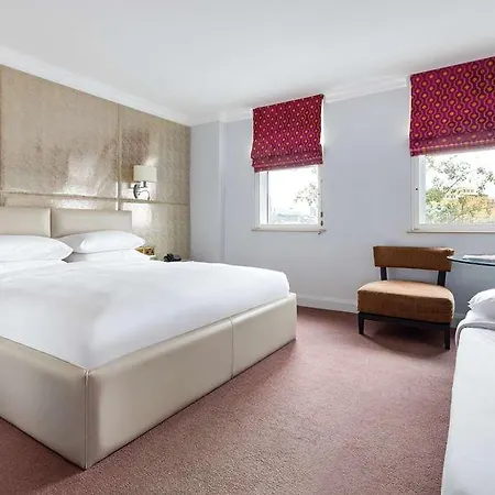 Radisson Blu Edwardian Mercer Street Hotel, 5*