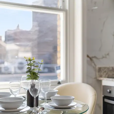 Lively Soho In The Heart Of Londons Nightlife No Lift Gsg Apartamento Londres