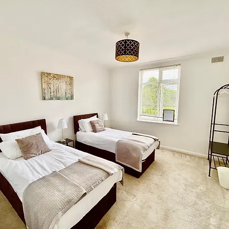 Apartment Entire 2 Bed First Floor Flat