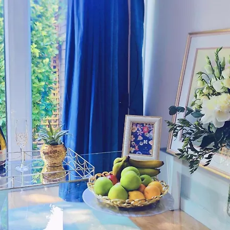 Beautiful Flat With A Garden In Marylebone * London