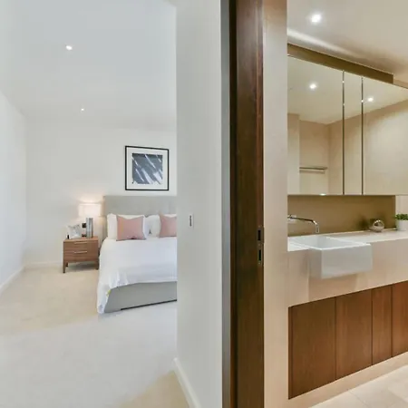 Chelsea Waterfront Stunning 3 Bedroom With Views Of River Thames * London