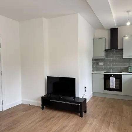 Beddington Serviced * Sutton (Greater London)