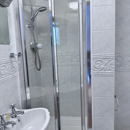 Hotell Gidea Park