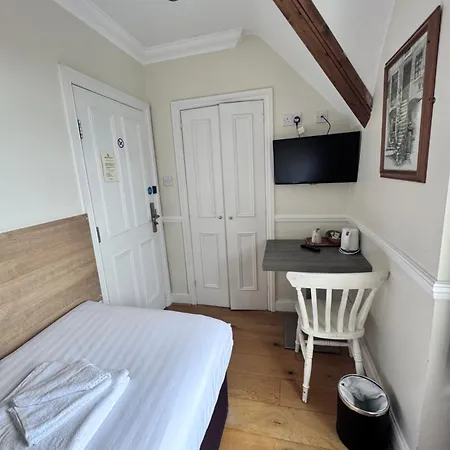 Gidea Park Hotell